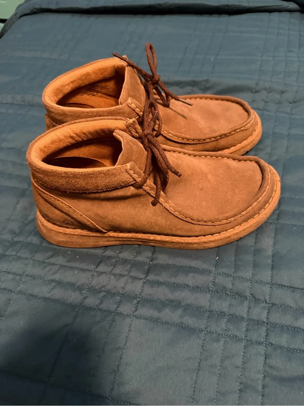 Born Men's Tan Suede Chukka Boots